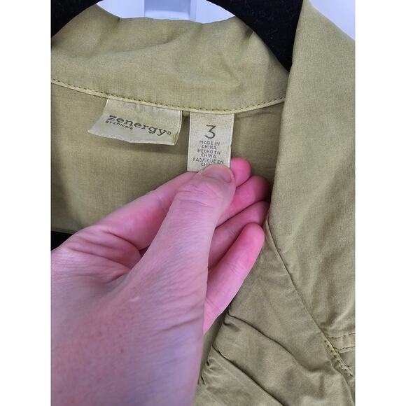 Zenergy By Chico's Women's Green Collared Long Sleeve Button Down Jacket Size 3 - Picture 4 of 5